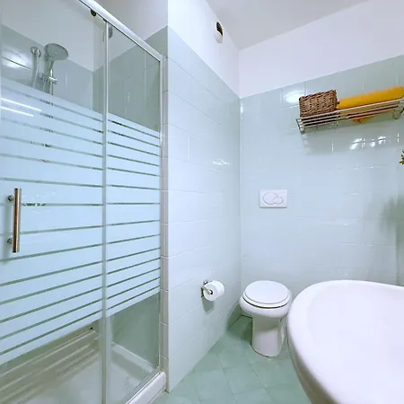 Dimora Maddelena - 20 Mins From Duomo Appartement Milan