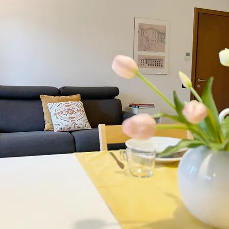 Dimora Maddelena - 20 Mins From Duomo Appartement *